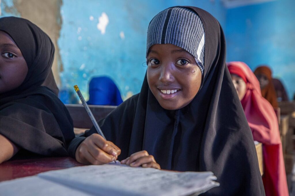 The literacy rate in Puntland is 64%, higher than the national average of 55%.