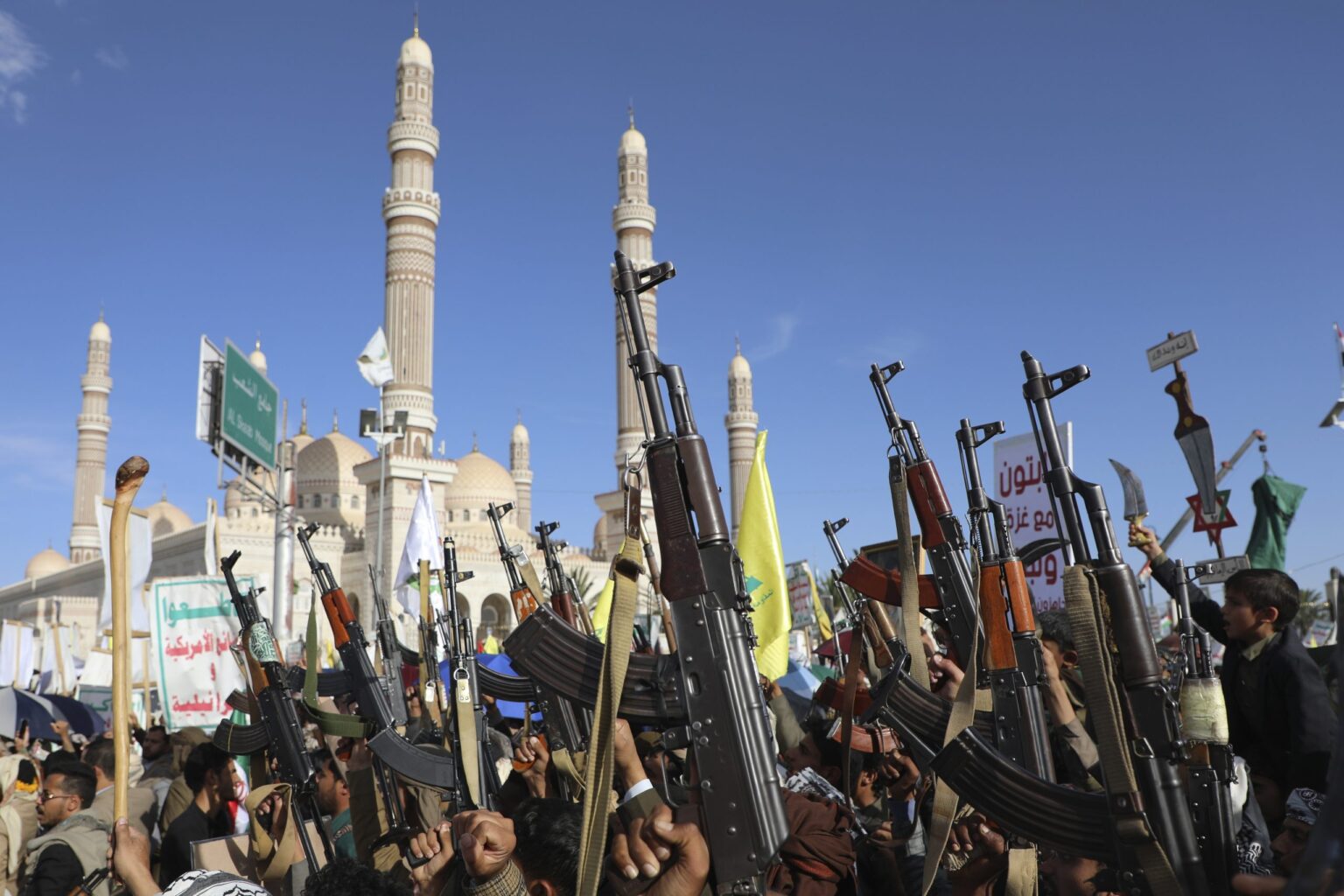 Al-Shabaab and Houthis Unite to Disrupt Red Sea and Gulf Shipping