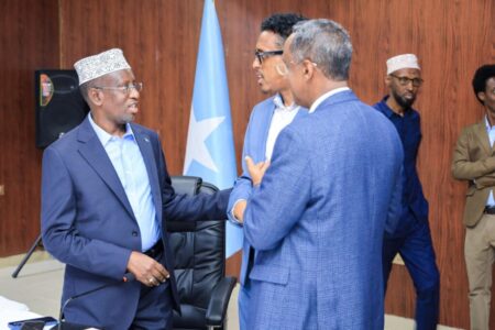 Somali Opposition Leaders Meet for the 1st Time to Address Political Crisis