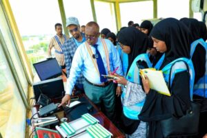 Shaati Gaduud Airport Welcomes Mogadishu University Students