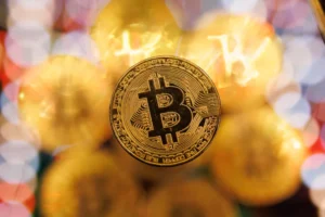 Investing in Bitcoin "Digital Gold": Full Guide to Opportunities and Risks