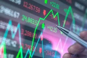 Wage Gap Widens 5.3 Times and US Income Inequality Hits New High