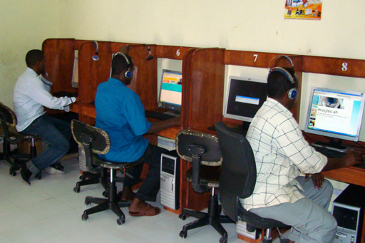 Are Somali Cyber Cafes the Real Classrooms Now?