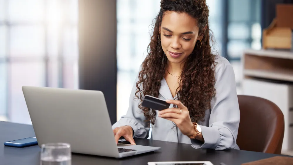 How Did E-Commerce Growth Turn Your Phone Into the Biggest Market on Earth? How Did E-Commerce Growth Turn Your Phone Into the Biggest Market on Earth?