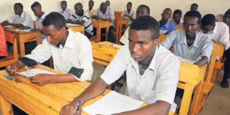 Somali classroom overcrowding hurts education Somali classroom overcrowding hurts education