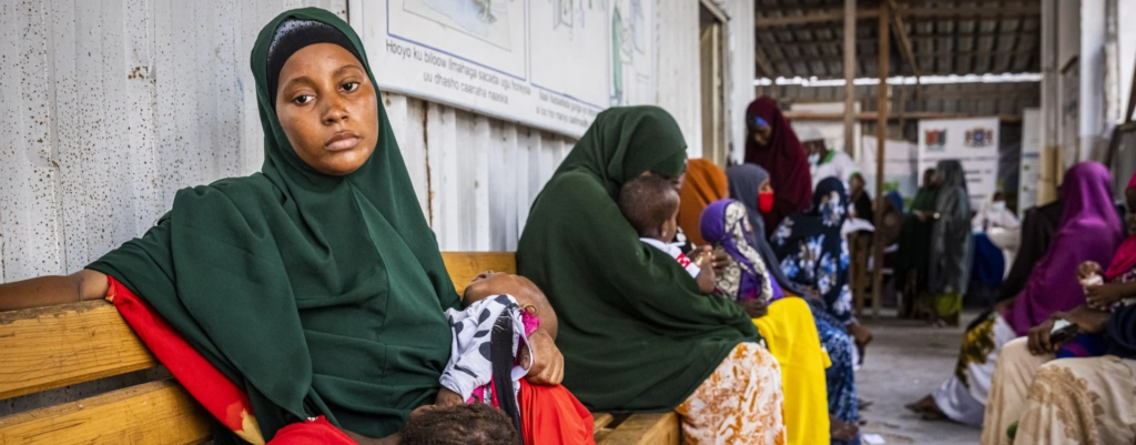 How do Somali women save