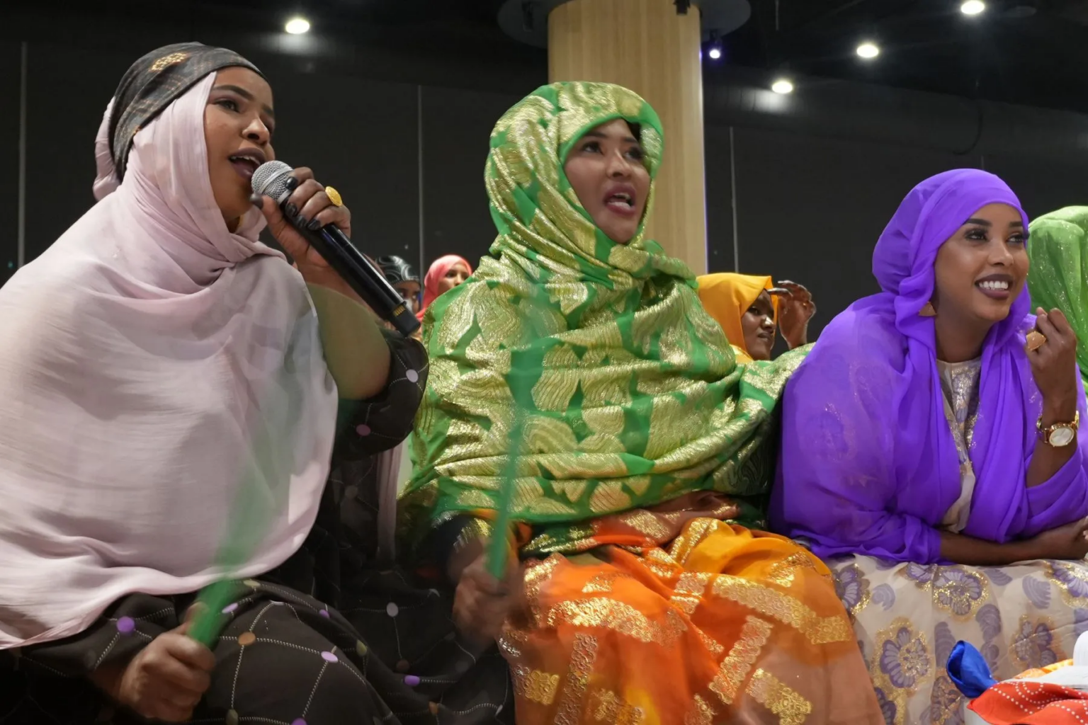 How do Somali women save their culture and traditions? How do Somali women save their culture and traditions?