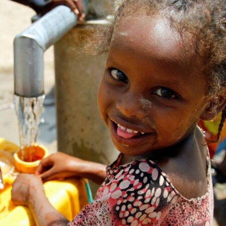 Protect Kids Dehydration: 5 Hot Weather Warning Signs