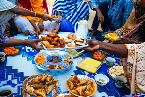 What is Somali hospitality culture like in daily home life?