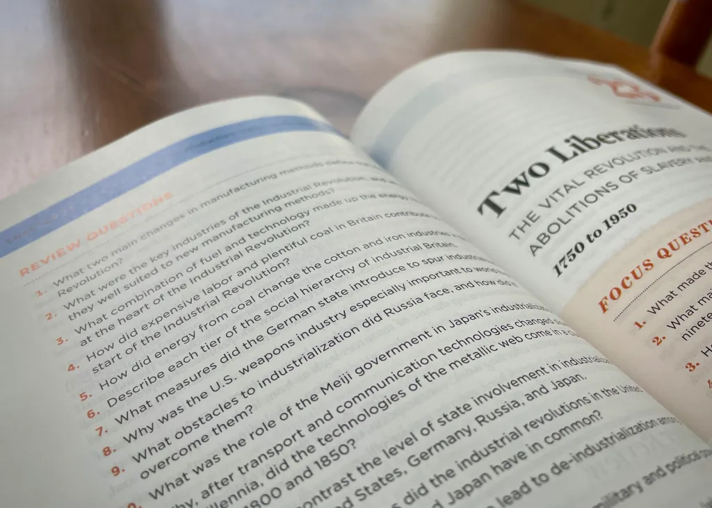 Will Paper School Textbooks Disappear in Coming Years?
