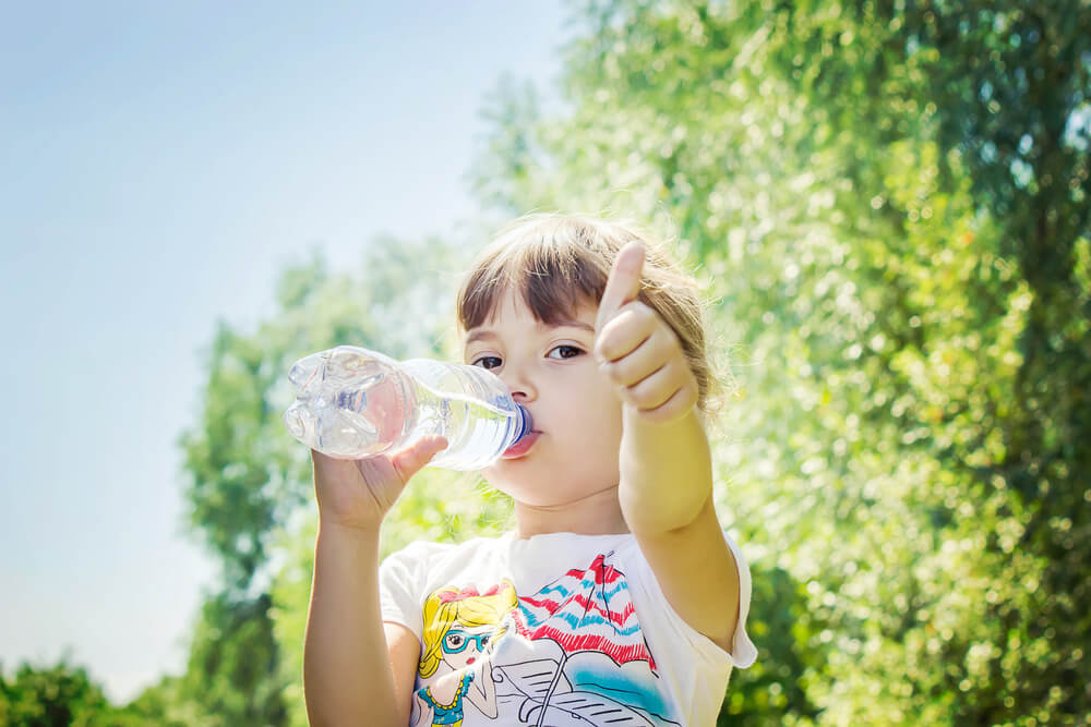 How much school water intake do students really need every day?